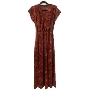 Size M Halogen maxi dress